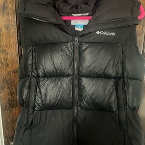 Columbia Black Puffer Vest